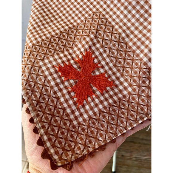 Vintage Brown Gingham Checked Smocked Embroidered Half Apron - Picture 3 of 8